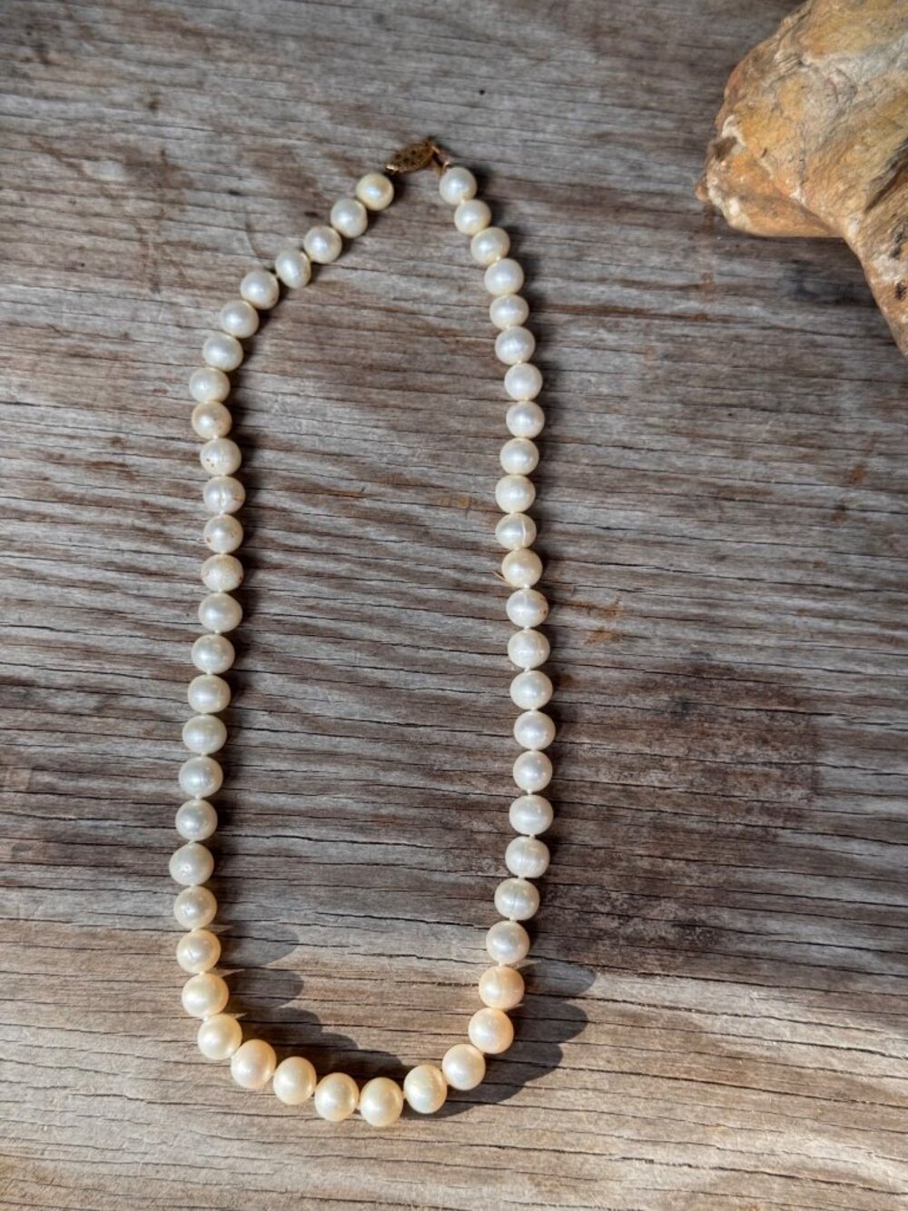 Vintage CP Cultured Pearl Necklace 8mm 17” Knotted 14K Gold Filigree Clasp